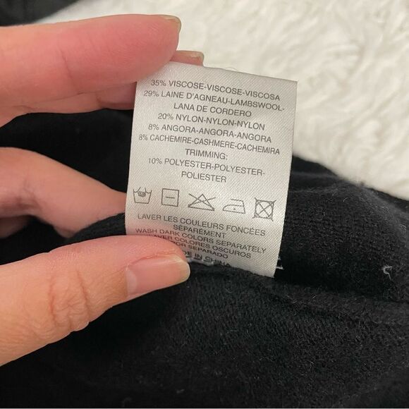 SANDRO
Black Knit Lambswool,Cashmere blend Sweater embroidered sleeves sz 2 - Picture 7 of 10